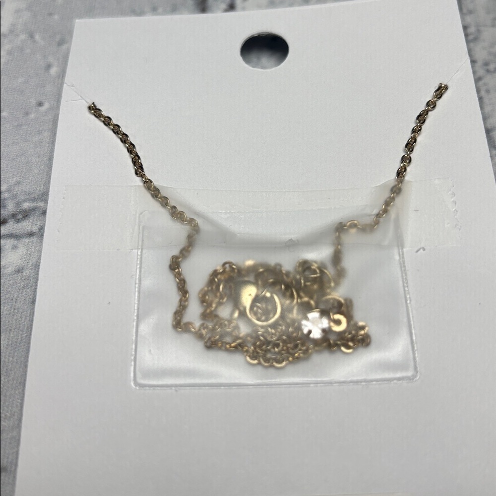 NWT Gold Tone Whimsical Quartz Necklace with Gold Tone Charms and Turquoise - Picture 4 of 5